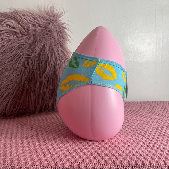 ๐ NWT - SMALL - comfy panties lingerie underwear thong - blue yellow kiss - Picture 3 of 4